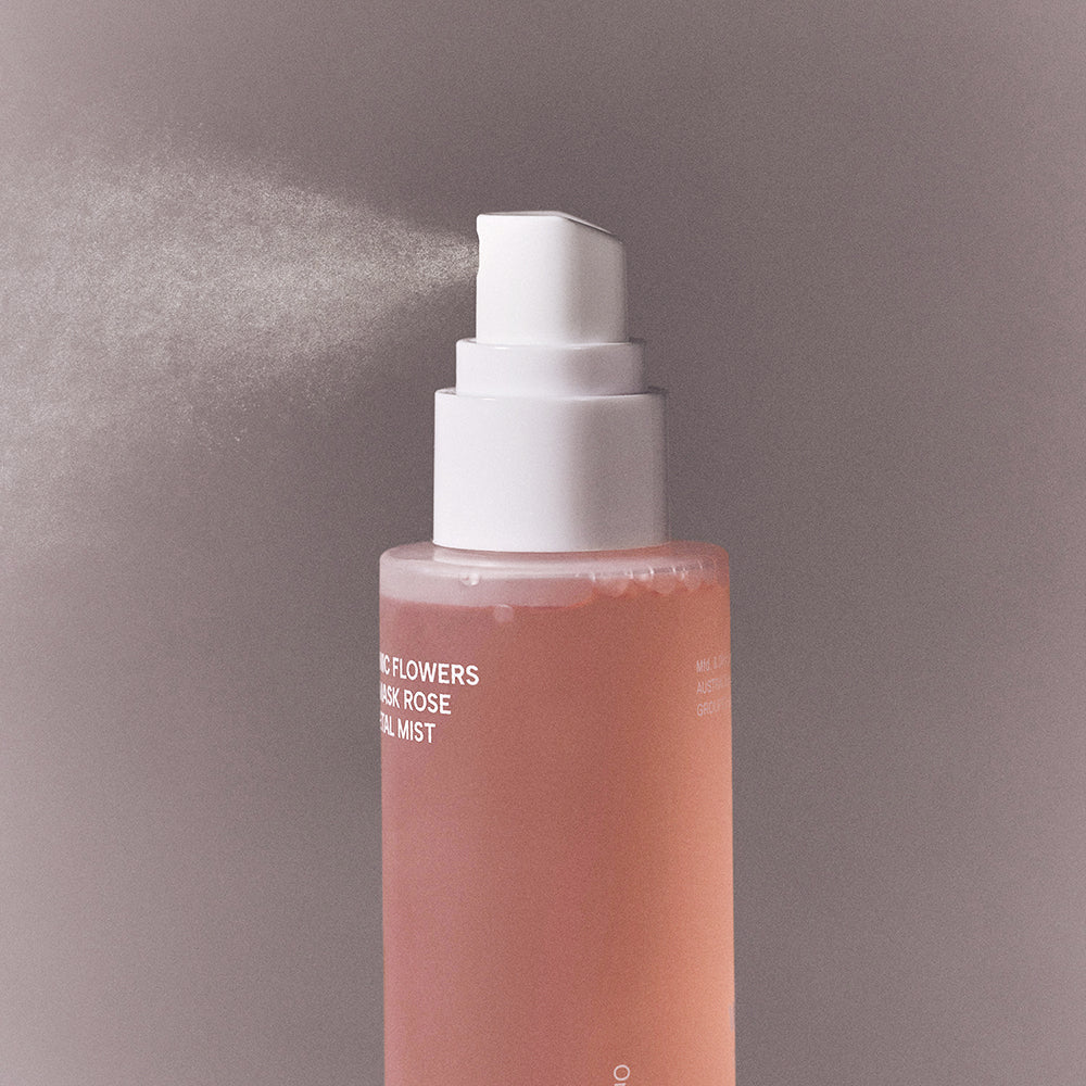 Organic Flowers damask rose petal mist Whamisa