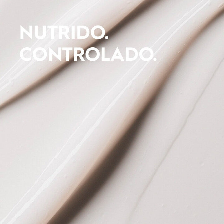 Kerasilk Essentials - Acondicionador Antiencrespamiento Smoothing Conditioner 200 ml