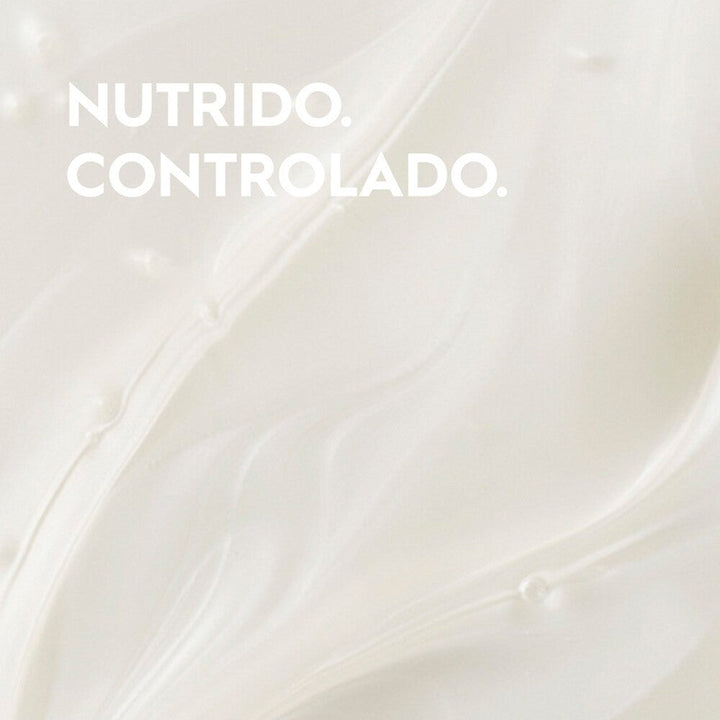Kerasilk Essentials - Champú Antiencrespamiento Smoothing Shampoo 250 ml